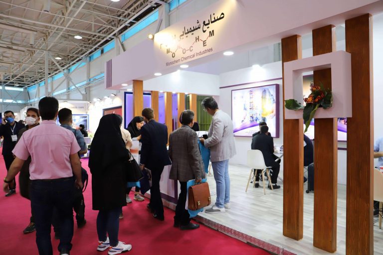 صنایع شیمیایی مونوکم در نمایشگاه نفت و گاز 3