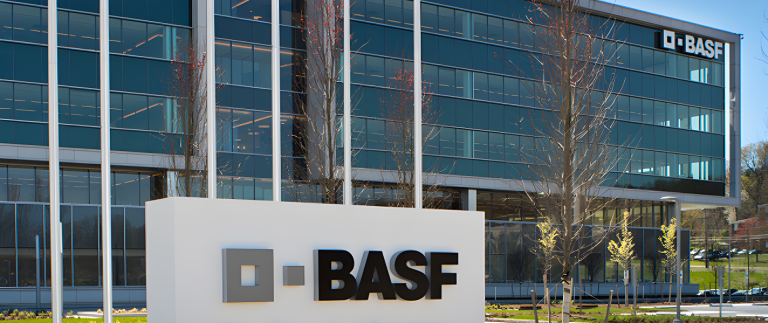شرکت BASF (ب آ اس اف)